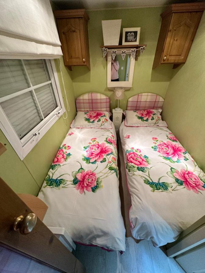 Mobile Home, Le Dattier, Frejus, South Of France Camping *