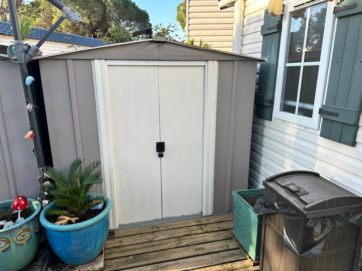 Mobile Home, Le Dattier, Frejus, South Of France
