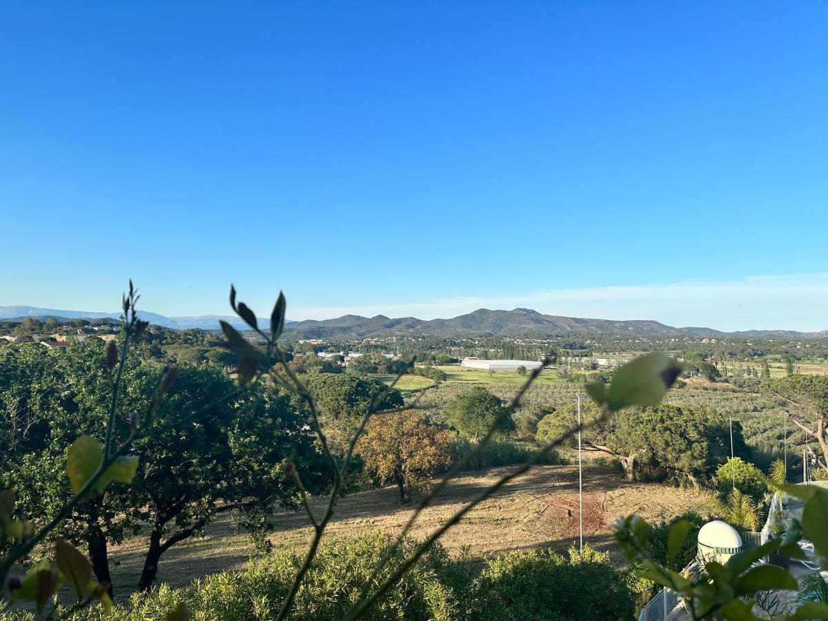 Mobile Home, Le Dattier, Frejus, South Of France Fréjus